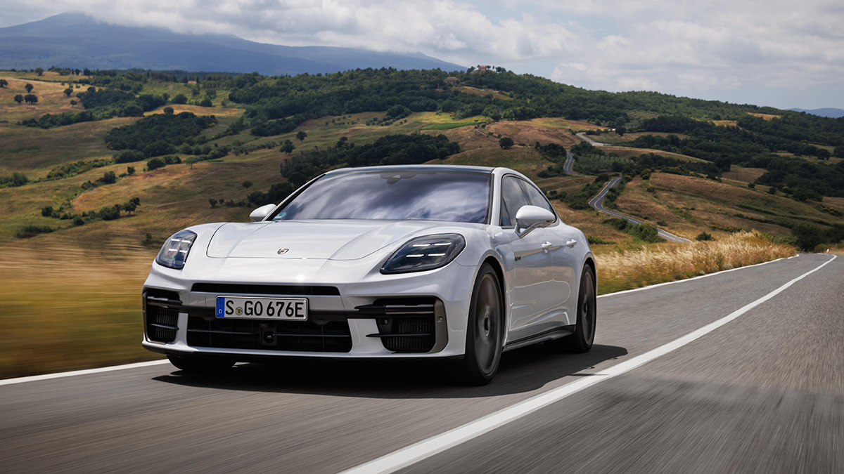 Porsche updates Panamera Turbo S E-Hybrid, GTS lines with more V8 speed