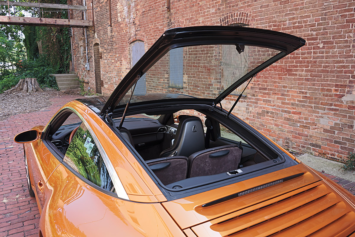 Striking Gold: The rare color of this 997 Targa 4 turns heads | The ...