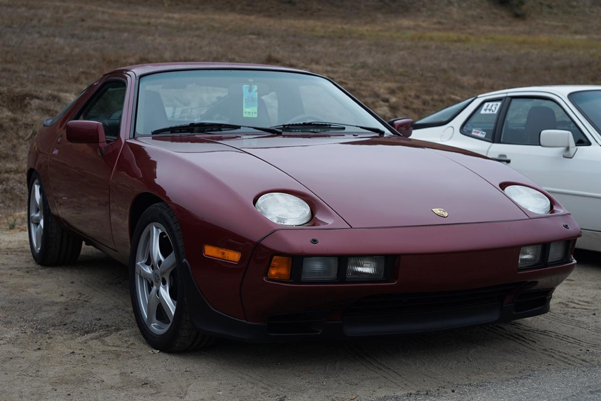 Happy 9/28: 1986.5 Porsche 928S resurrected with 6.5-liter V8