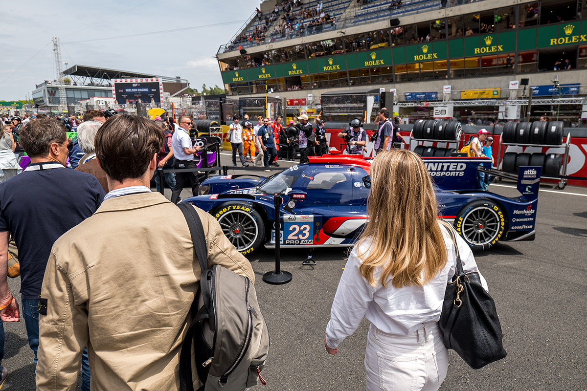 24h Le Mans VIPゲストパス Living the legend. Experience the 24 Hours of Le Mans like never