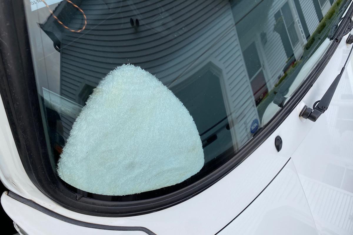 Cleaning the inside of your Porsche's windshield, PCA Tech Tips