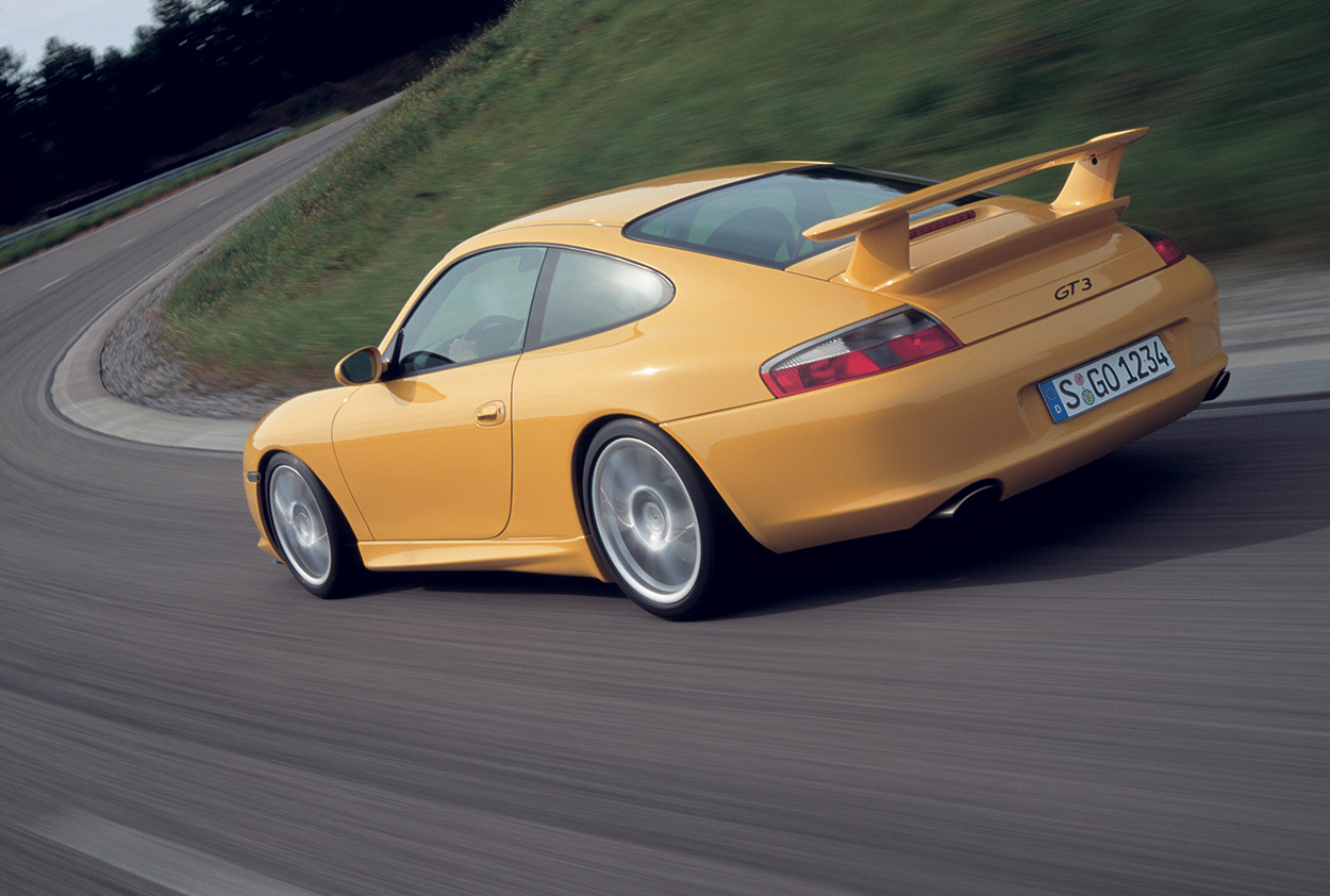 photo of What's going on with the Porsche 996 and 997 GT3 market? image