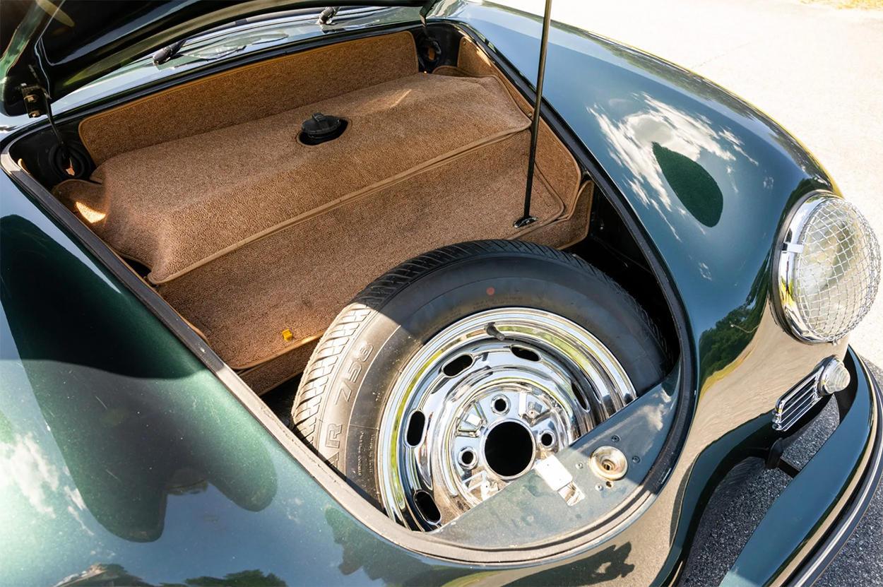 Porsche 356 trunk