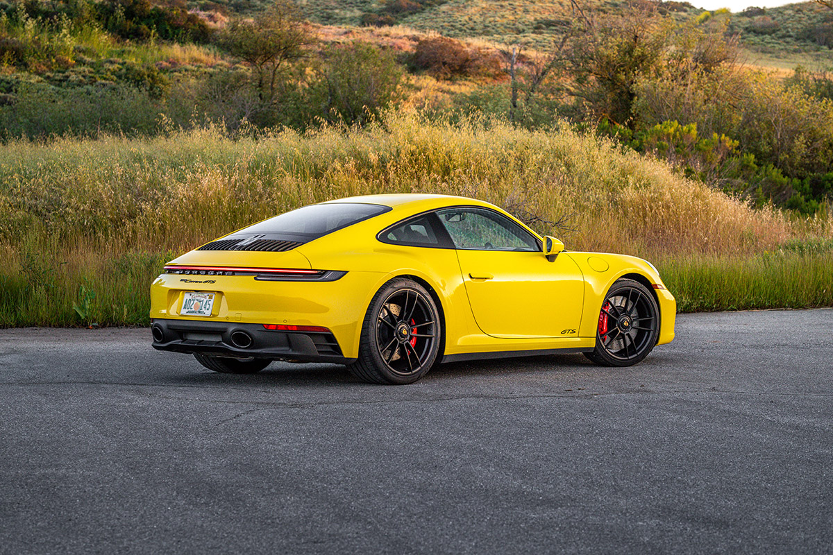 Review: 2023 Porsche 911 Carrera T is a seriously compelling package