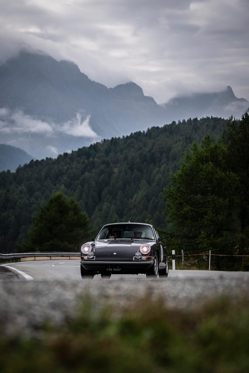 Chromatic Peace: An industrial designer's take on the Porsche 912